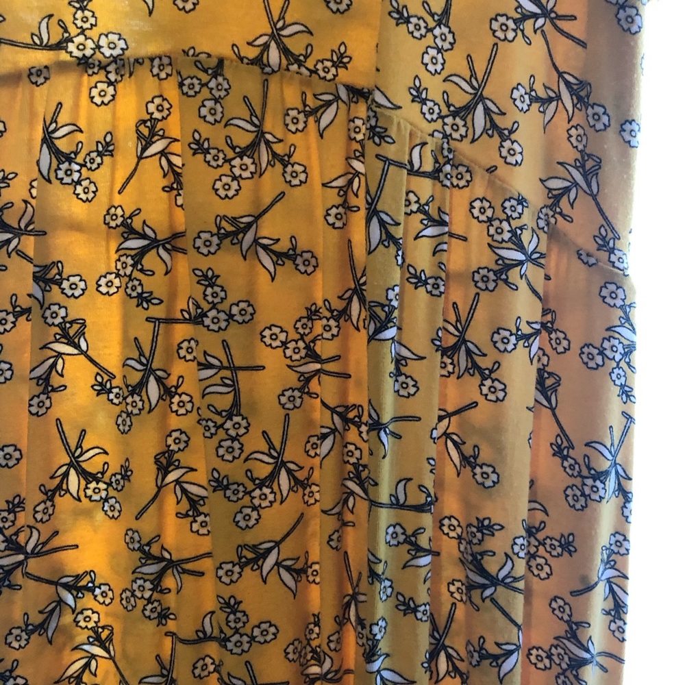 Yellow daisy ASOS - Picture 3 of 3